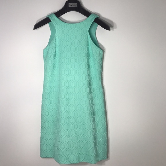 3 for $15🌿Lilly Pulitzer Mint Jaquard Shift Dress - Picture 2 of 4